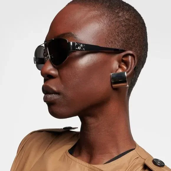 NEW!!! CELINE Sunglasses CL40281U 16A, Authentic - Picture 4 of 13